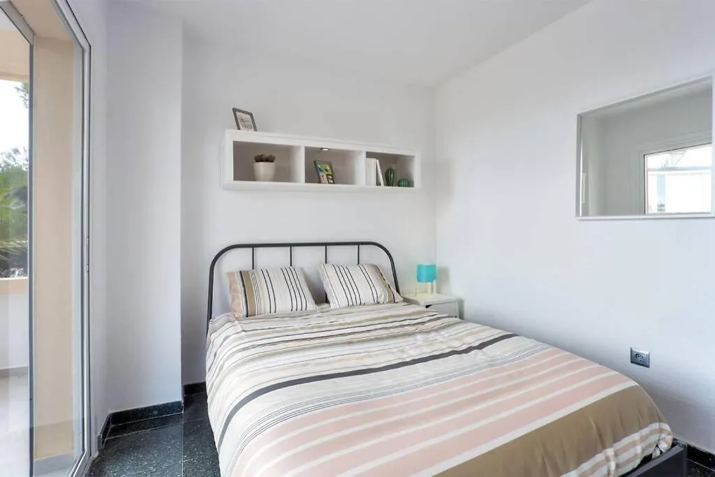 Apartment Puertosol 33 - 2 Bed Apartment, Beach Puerto Marina Benalmadena